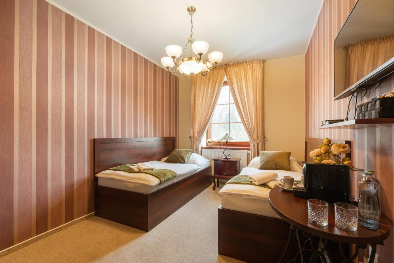 Hotel Plumlov Mostkovice Buitenkant foto