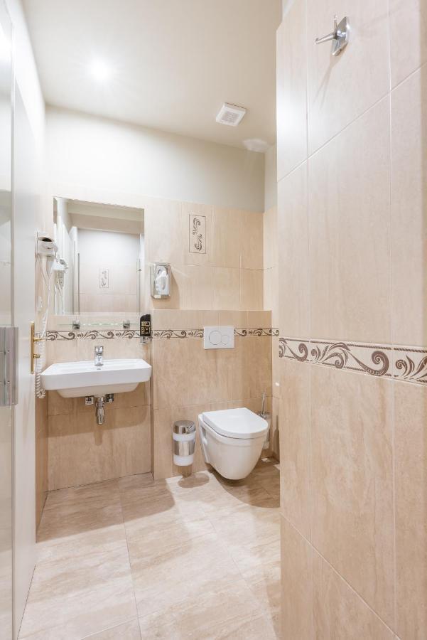 Hotel Plumlov Mostkovice Buitenkant foto