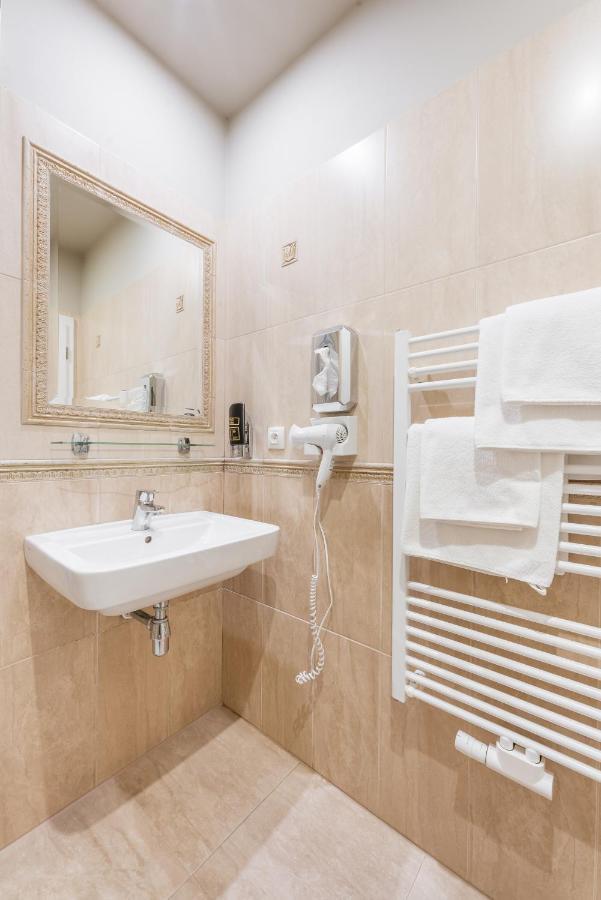 Hotel Plumlov Mostkovice Buitenkant foto